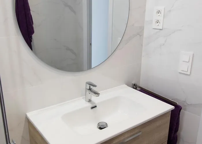 Seahomes Vacations - Center Apartment *